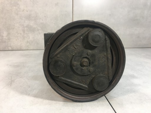 compressor of the air conditioning FORD PUMA 1.7 16V