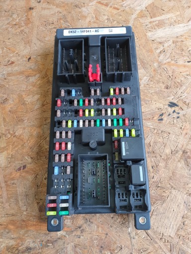 DK52-14F041-AC, - Блок предохранителей range rover vogue l405 dk52-14f041-ac