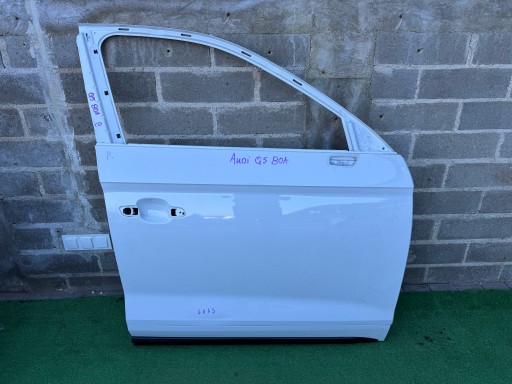 Audi Q5 II 2 80a 17- Права передня права передня фронт