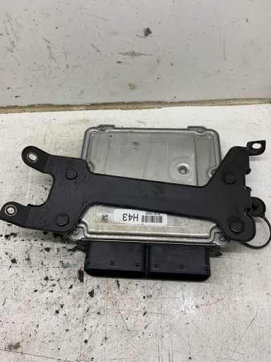 computer control unit of the engine 0281031716 39140-2A530 HYUNDAI I40 LIFT 2015 1.7