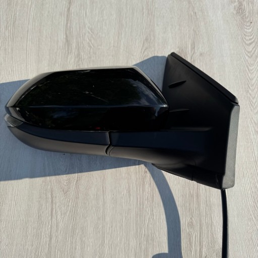 mirror right TOYOTA YARIS IV 8 PIN