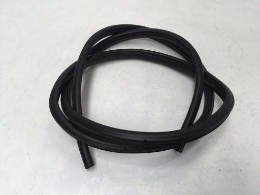 1692256 - Qashqai III J12 2022 уплотнение двери левый задний