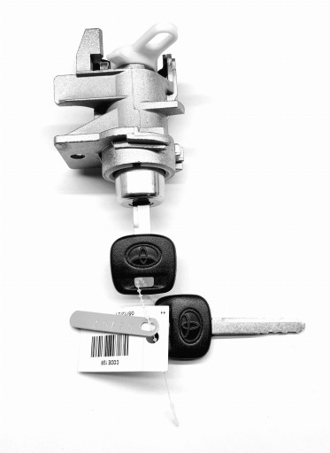 ВСТАВКА ЗАМКА ЗАМОК ДВЕРІЙ БАГАЖНИКА TOYOTA YARIS II 2005-2011 OE 69055-0D050
