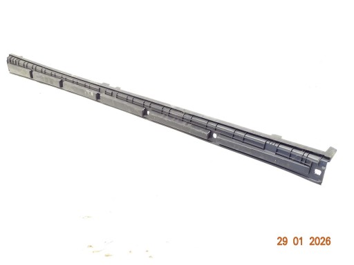 Moulage Jupe Gauche AUDI A3 8V 8V4854535A