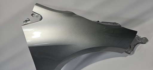 fender right front TOYOTA COROLLA E21 sedan 18- original