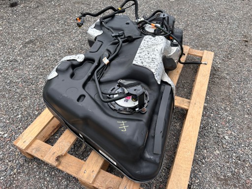 tank Pumpe Schlauch Schläuche Blende Abdeckung Lincoln Continental 2017+