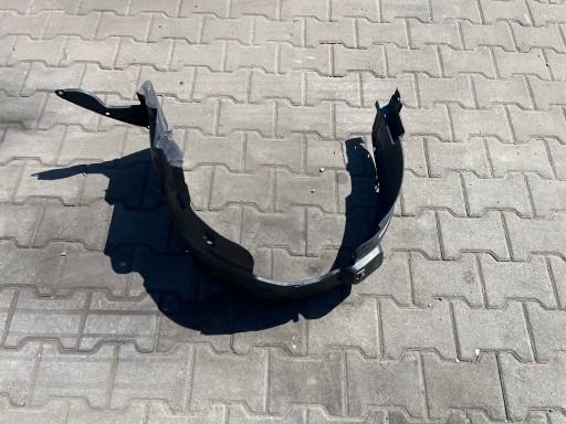 Kia Ceed and mudguard left front