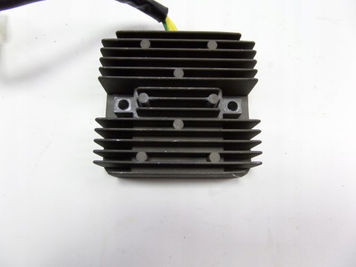 32800HP93 J612BD - HYOSUNG GT 650 РЕГУЛЯТОР НАПРУГИ