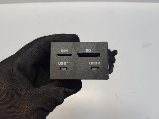 MACAN LIFT 95B Gnizado USB SIM SD 95B035736A