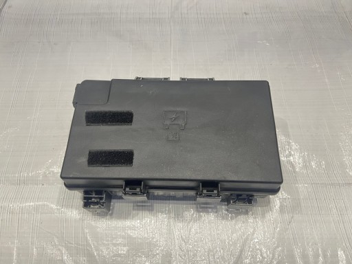 P68253442AC - Блок предохранителей jeep grand cherokee wk2 srt