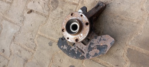 Поворотный кулак левый передний fiat albea 05r седан 1.2td