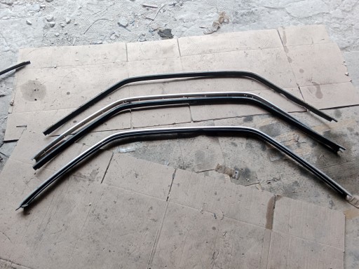 moulding windows right front MERCEDES SEC
