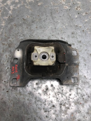 holder engine mount FORD FOCUS MK3 V61-7M121