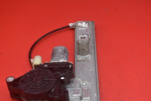 window regulator left rear part CM092160B CHEVROLET HHR 1 05-11