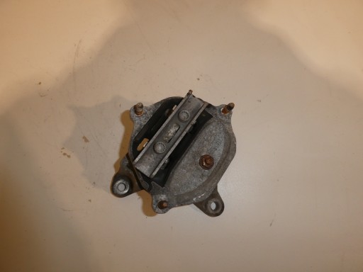 STÜTZE GETRIEBEHALTER GETRIEBESTÜTZE GETRIEBELAGER AUDI A4 A5 8K0399115R
