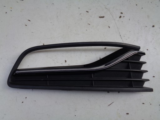 grid of a bumper right VW POLO 6C 6C0 14- LIFT