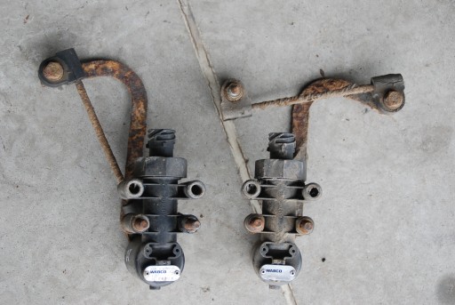 4410500120 - Датчик уровня подвески подушки безопасности iveco daily