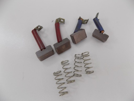 1961775C1 - CNH ЧЕХОЛ MAGNUM СТАРТЕР ЩЕТКИ