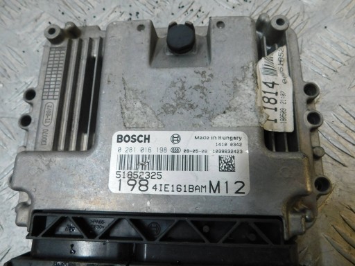 control unit of the engine computer FIAT BRAVO II 1.6 JTD 51852325