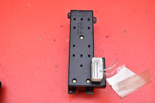 control panel of the window EU 93570-2L010 HYUNDAI I30 1 and FD 5D HB 07-10