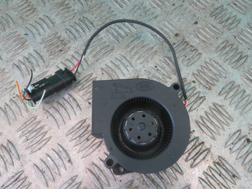 fan chargíng RANGE ROVER LAND ROVER VELAR L560 3.0 22R