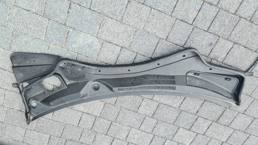 670010468 - козырек Maserati GHIBLI.