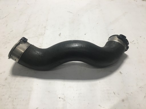 A2045283282 - Шланг интеркулера E класс W212 09-2.2 CDI