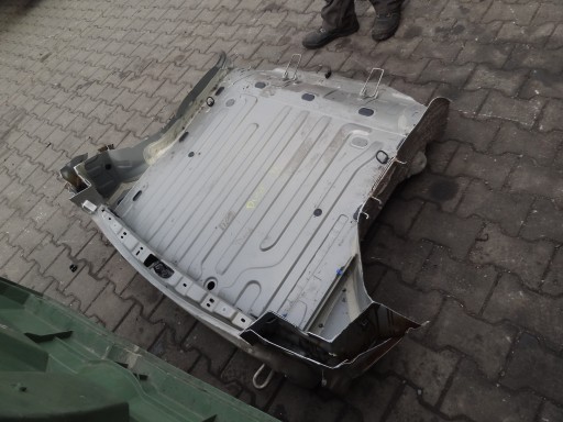 DACIA DUSTER II 2018 ЗАДНИЙ РЕМЕНЬ С ПОЛОМ ЗАДНЯЯ СТЕНКА ОРИГИНАЛ