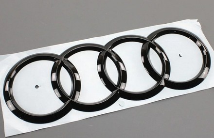 ОРИГІНАЛЬНИЙ БЕЙДЖ ЗАДНЯ ЕМБЛЕМА ГЛЯНЦЕВИЙ ЧОРНИЙ AUDI Q7 4M0071802