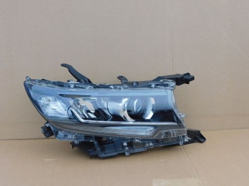 LAND CRUISER 150 FULL LED LIFT правая фара