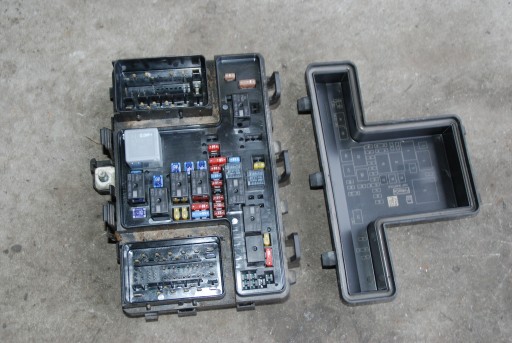 5452 - Блок запобіжників ford mondeo mk5 1.6