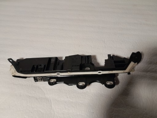 BMW 7' G11 LCI console holder 8795722