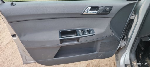 VW POLO 9N БЕКОН ОББИВКА ДВЕРІ ЛІВИЙ ПЕРЕДНІЙ 5D