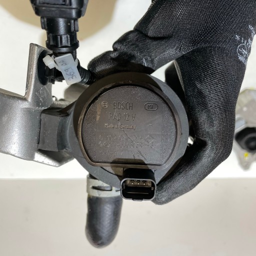 RENAULT CLIO V CAPTUR 1.3 TCE WATER PUMP HOLDER