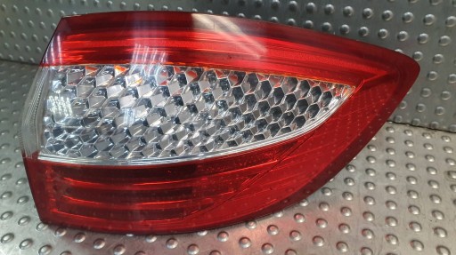 light rear part right FORD MONDEO MK4 KOMBI 08- 7S71-13404-B