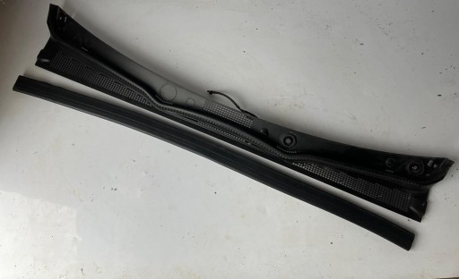 668124040R - ПРОКЛАДКА ВІКНА ВЕРХНЯ RENAULT MEGANE V E-TECH