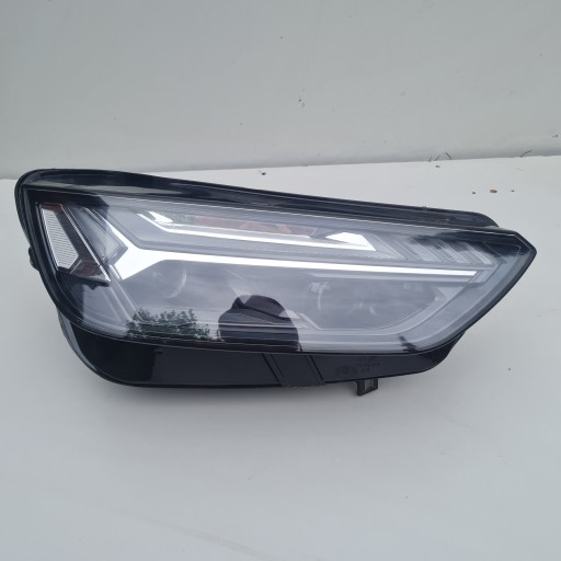 Ліхтар правий Audi Q5 80A Lift Matrix 80A941036E