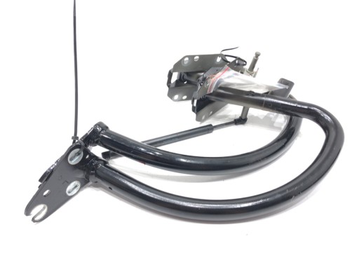 8K5827301J 8K5827302J - ПЕТЛЯ ЗАДНЕЙ КРЫШКИ AUDI A4 B8 Седан/Лимузин 07-15