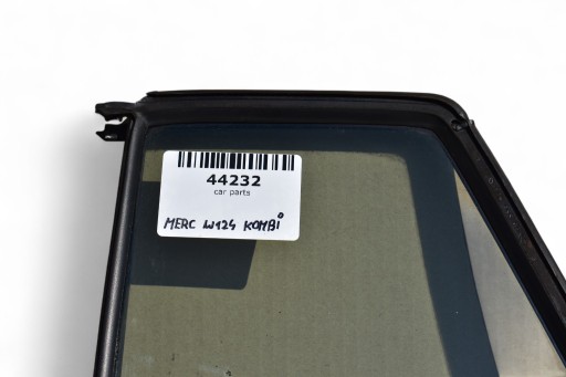 window left rear part side triangle MERCEDES W124 KOMBI 1987r.