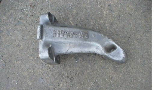 engine mount MERCEDES W123 2,0 2,4 3,0D 6152231304