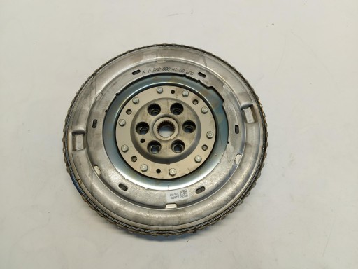Mercedes GLA 250e LIFT II H247 wheel flywheel flywheel A2820304100
