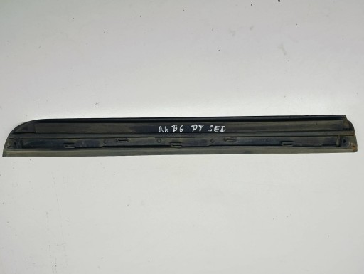 lišta dveře pravý záď Audi A4 B6 2.0 20V 8E0853970