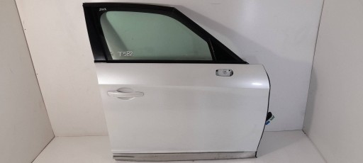 Citroen DS5 2013r dveře přední pravé (T582)