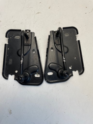 8S0823185B 8S0823186B - AUDI TT ЗАМОК БОЛТ КАПОТА