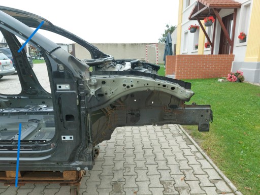 ćwipodblo31545145844 - Mercedes cla w118 2023 правая передняя четверть правый передний стрингер