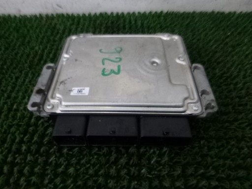TRAFIC III VIVARO II 14- 1.6 DCI computer of the engine