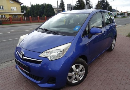 Toyota Verso-S 1.33 Dual VVT-i 99KM 2011