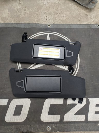 MERCEDES CLS W218 Сонячна кришка правий чорний