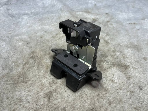 lock bonnet rear part boot 81230-3W000 KIA SPORTAGE 3 III LIFT 14-15 !J