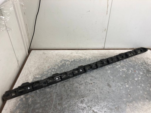 Support Moulage PROGOWEJ Droite VW PASSAT B8 KOMBI 3G0853946